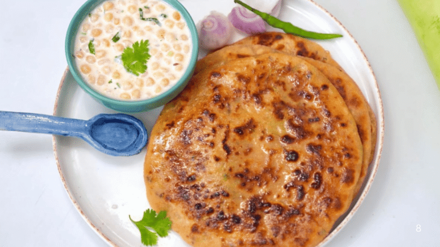 Lauki Paratha Recipe: घर में मौजूद बेसिक सामग्री से कुछ ही मिनट में बनाएं लौकी पराठा