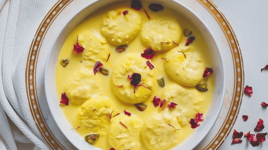 Rasmalai Recipe: घर पर मौजूद सामग्री से झटपट बनाएं शानदार रसमलाई