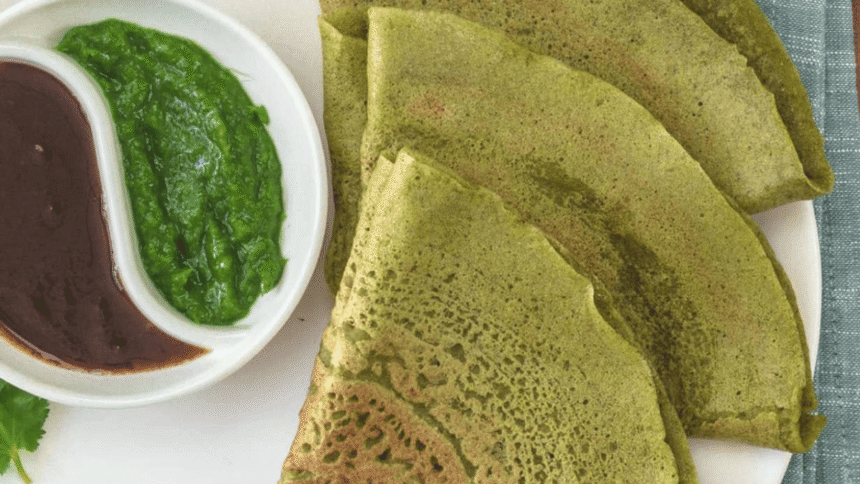 Moong Dal Chilla Recipe: सिर्फ 10 मिनट में तैयार करें मूंग दाल चीला, जो सेहत के लिए भी काफी फायदेमंद रहेगा